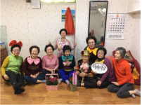 어버이 날을 맞이하여 꽃 전달 실시!