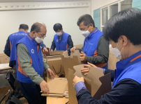 한수원시니어봉사단 '장마철 맞이 키트 전달'