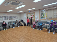 2026년 4월 신체프로그램(짐볼 스트레칭)